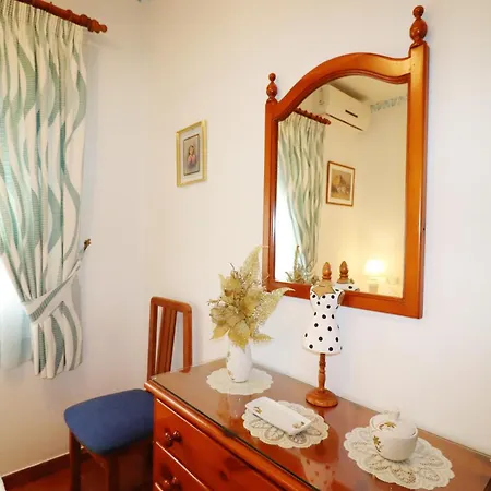 Alabarce Villa